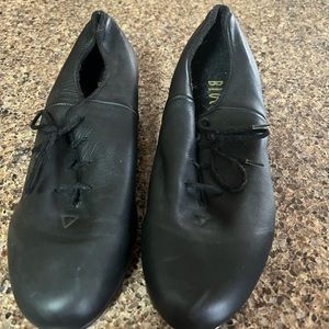 BLOCH split sole tap shoe size 8m